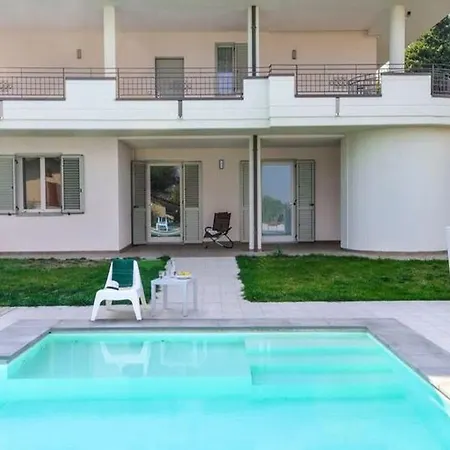 فيلة Belvilla By Oyo With Swimming Pool *