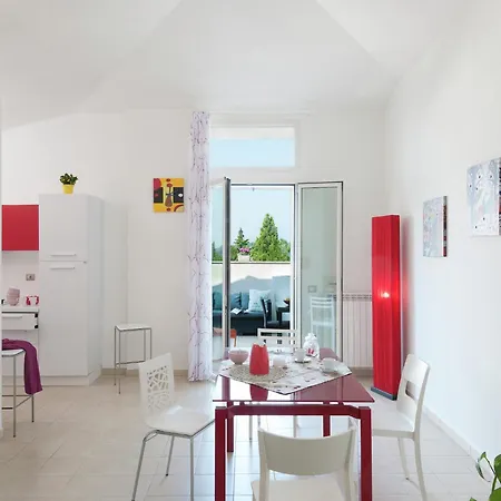 Belvilla By Oyo With Swimming Pool تافوليا