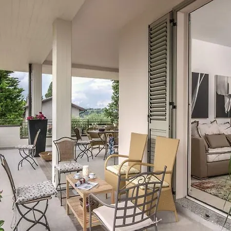 Belvilla By Oyo With Swimming Pool فيلة تافوليا
