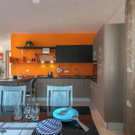 Belvilla By Oyo With Swimming Pool * تافوليا