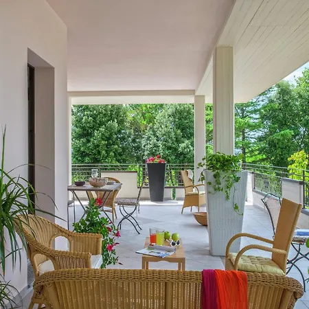 فيلة Belvilla By Oyo With Swimming Pool تافوليا